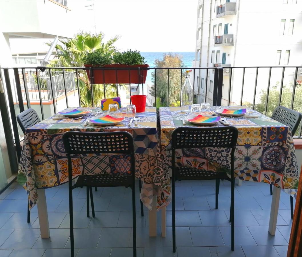 דירות Oltremare Taormina לטויאני מראה חיצוני תמונה